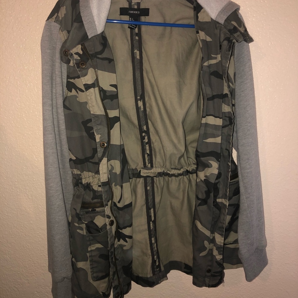 Camo forever 21 jacket